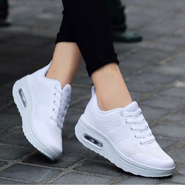VOLMENA™ – LETTE OG KOMFORTABLE SNEAKERS
