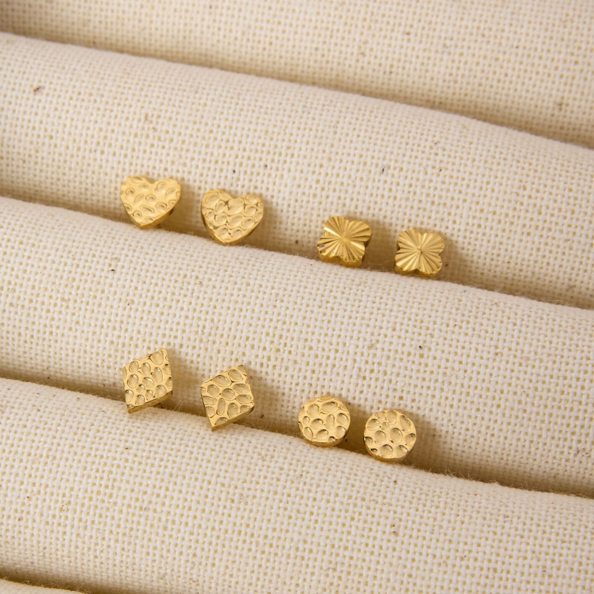 Hamret Stud Øreringe 18K Guldbelagt Heart