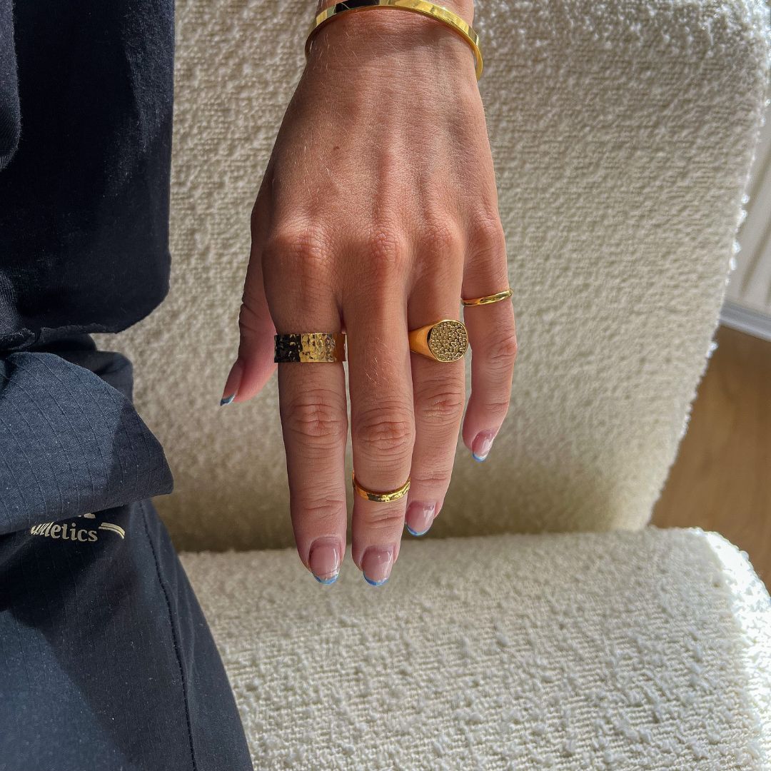 Hamret Band Ring 18K Guldbelagt 2mm