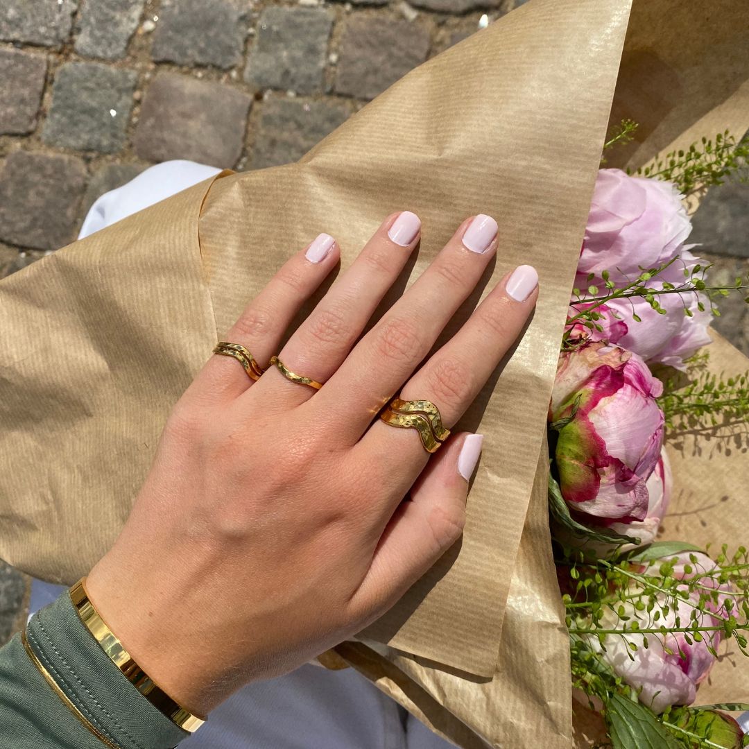 Hamret Wave Ring 18K Guldbelagt 2mm