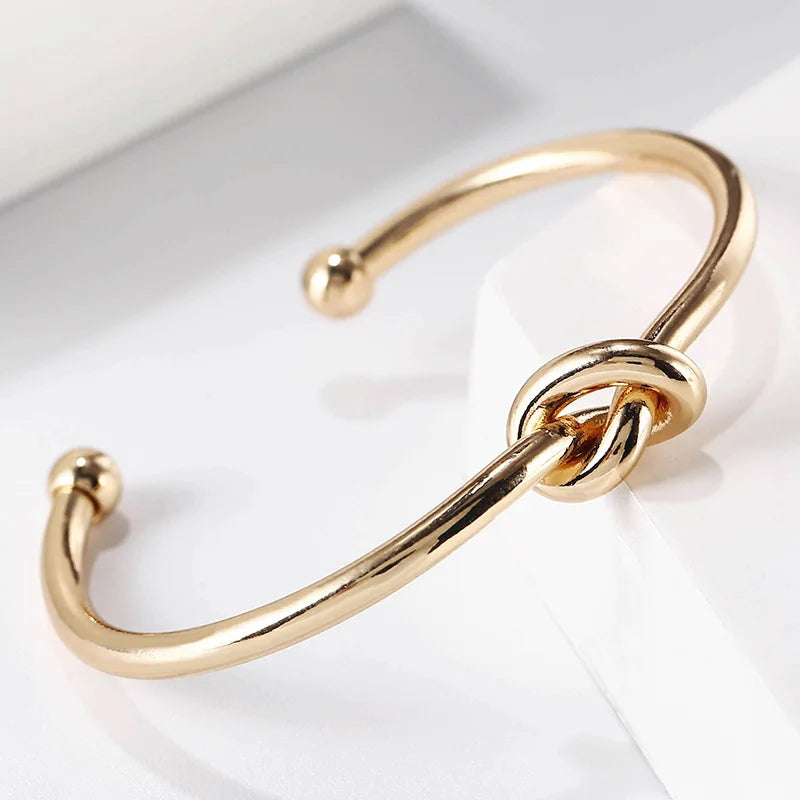 Elin –  Signature Knot Bangle